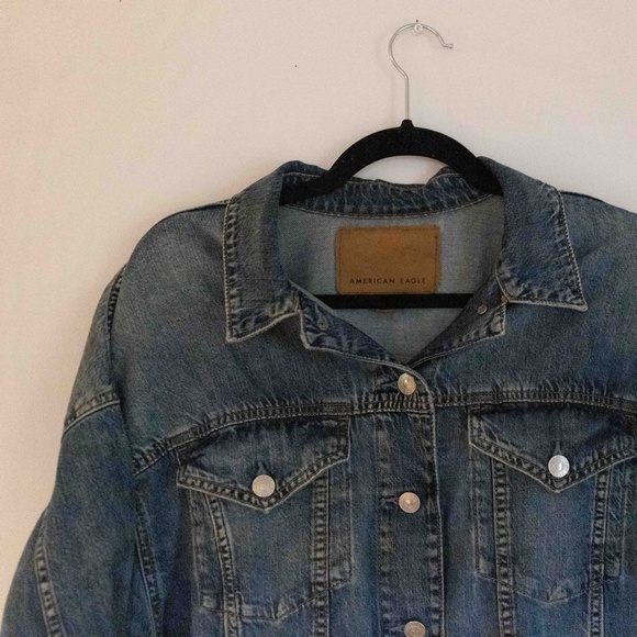 AE Boyfriend Denim Jacket - Picture 4 of 7